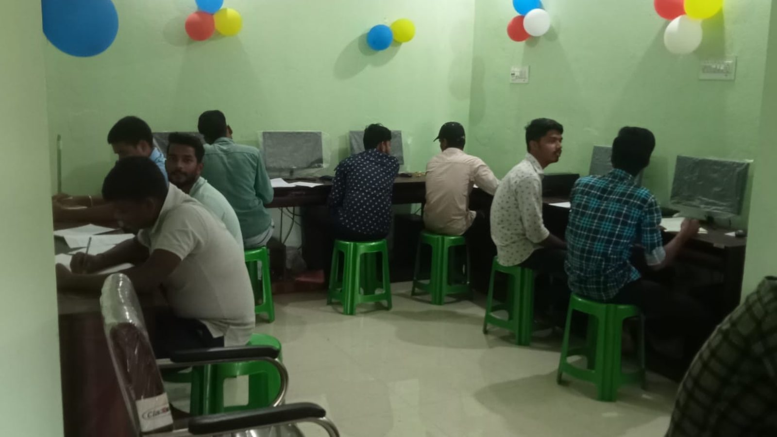 Fully Equipped Computer Labs